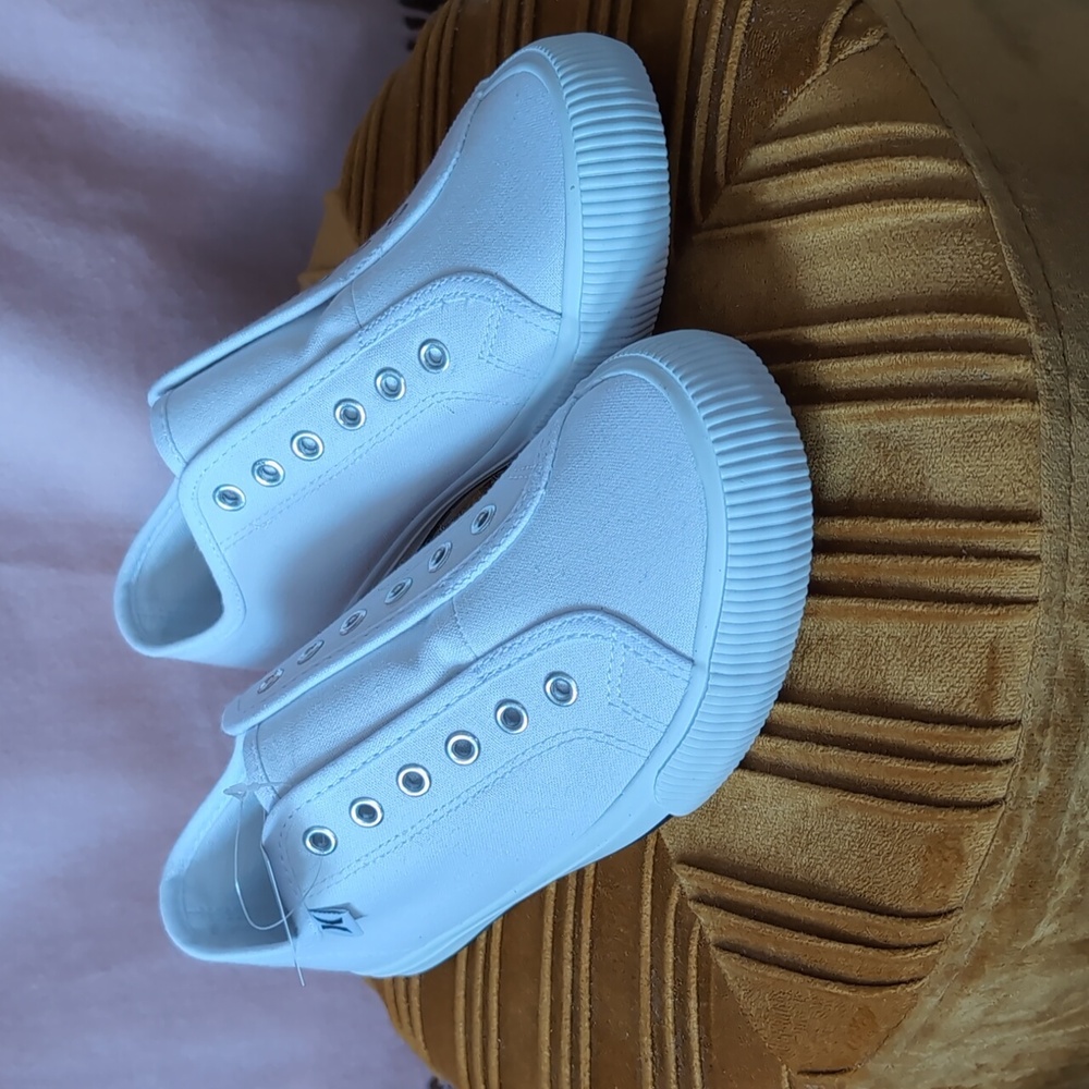 Hurley White Slip Ons